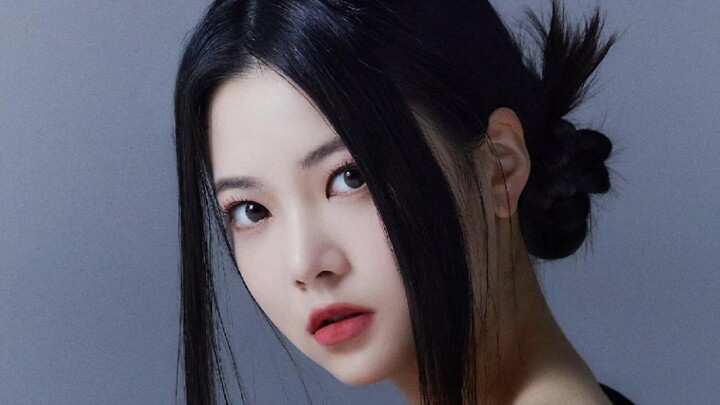 The trailer of HYBE's new girl group LE SSERAFIM member "Hong Eun-chae" has been released!