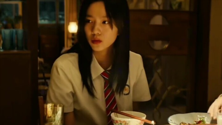 Lebih dari seratus poin! Tapi jangan tanya berapa mata pelajaran.