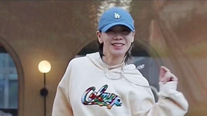 A collection of comfortable rhythmic hiphop😆Dancing in the sun is really fun