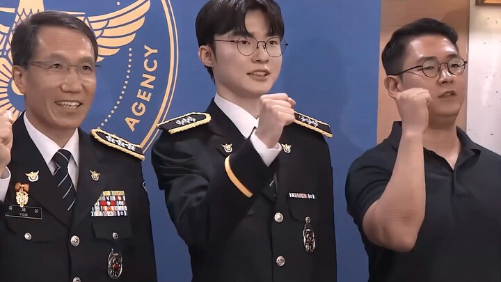 “Faker from League of Legends is showing his age, while Sang-hyeok at the Blue House is in his prime