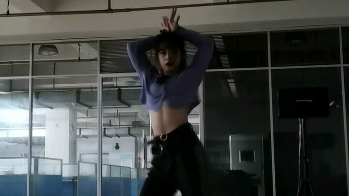 Cover of BLACKPINK remix Desert Snake, choreographed by Teacher Xixi, why is it so beautiful!