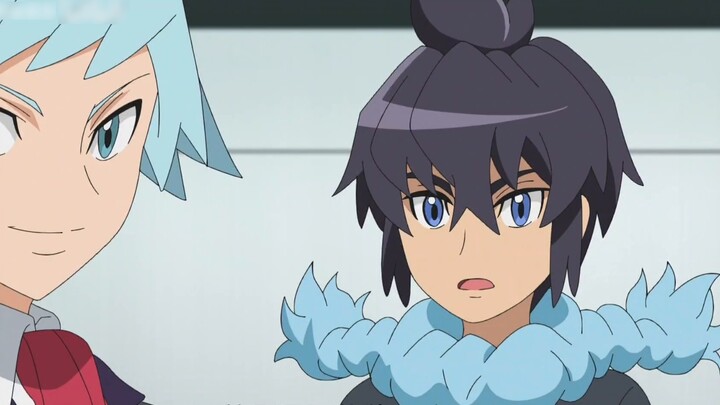 [Full CUT of Zhulan & Kaluni's interaction (above)] Black and white combination, so cute!