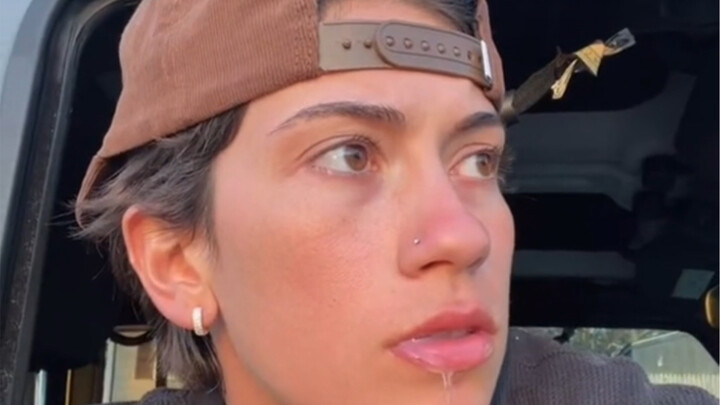 When a woman’s contacts list sees women older than herself