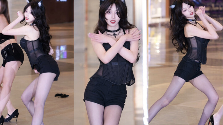 AOA – Catwalk with a Flirtatious Gait: Don’t Hesitate—Come Find Me!