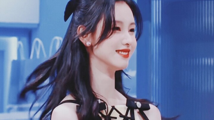 هي! حلوة جداً!! أعلن أن دومن هي الأفضل على الإطلاق! الأرنب يحكم العالم！！！！