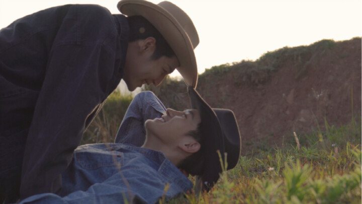 Hai cậu bé này đến tìm tôi để chụp ảnh cưới...