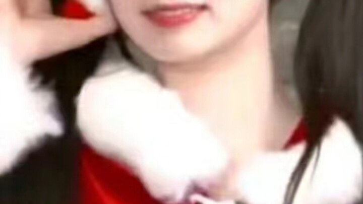 “ในกลุ่มไอดอลสาว มีแต่เห็นเธอคนเดียว! แม้แต่เวทีทางการยังเปิดฟิลเตอร์แยกให้เธอเลยหรือ?”