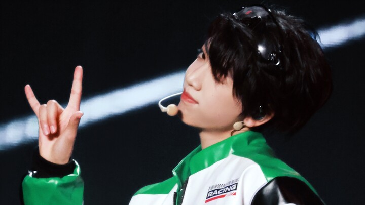 Is there still such a vibrating little boy in the Chinese entertainment industry?! He totally stole 