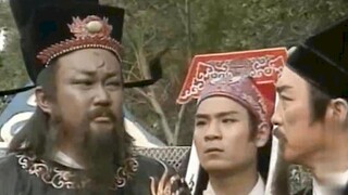 包青天：包拯回京途中高手挡道，展昭拿不下，冤鬼出现助包拯开路