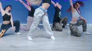 مرحباً يا شباب! الماعز الجميلة أصبحت مزعجة مرة أخرى~