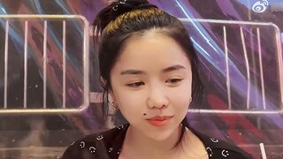 [An Qi] Komuro thả rông ăn lẩu cay không trang điểm, xứng danh tiểu hồ tiêu Trùng Khánh