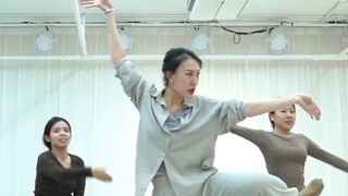 Funny divination tutorial, Yunqi dance studio, I'm sorry
