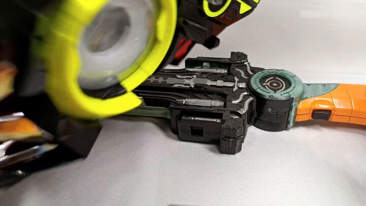 มือถือกด 555 ใน Kamen Rider ไม่ได้? ไม่มีบันไดคนเก่าที่ขโมยเซ็กส์! โทรศัพท์ Sidewinder ที่ดังจริงๆ! 
