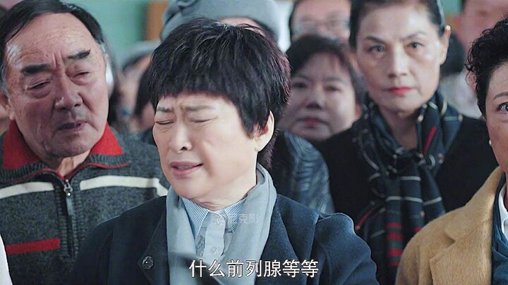 This time, the fake drug dealer ran into a group of tough old ladies and got thoroughly beaten up! #