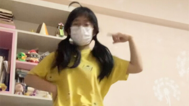 Little yellow pajamas aloof monster dedicated song ๑ᵒᯅᵒ๑ is so cute I'm so sorry