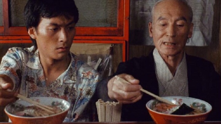 Pria berusia 40 tahun yang berpengalaman dalam mi ramen, mengajari Anda cara menyantap ramen yang be