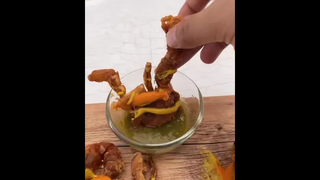 ปูนิ่มทอดราดมันปูมันกุ้ง🦀