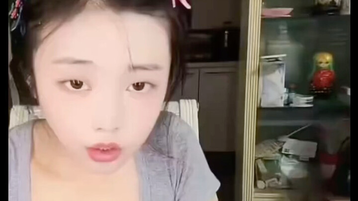 ซือเสี่ยวตี้ไลฟ์พูดถึงไป๋ลู่ ตอนที่อดจะเชียร์ไม่ได้