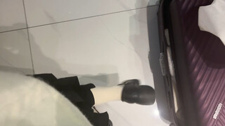 Dễ thương không, mặc thế này ở Đông Bắc nôn đến bảy tám lần [khóc lớn] livestream vẽ tranh không mic