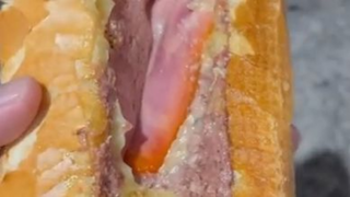 Trải Nghiệm Bánh Mì Huynh Hoa 58k_Chiếc _  Chạy Nhất SG