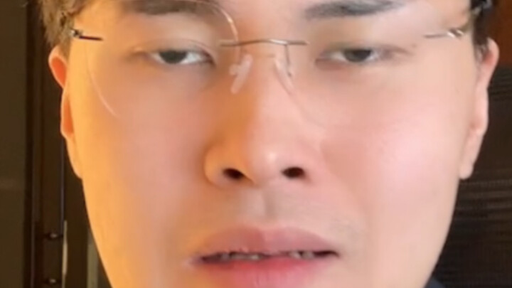 爽，干了老板一瓶5000的红酒