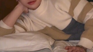 لقد حجزت غرفة بسريرين، لكن زميلي في الغرفة غير راضٍ على ذلك؟!