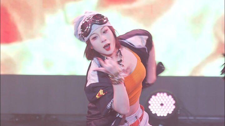 Da Li "Singing" _ Bilibili Original Choreography Night