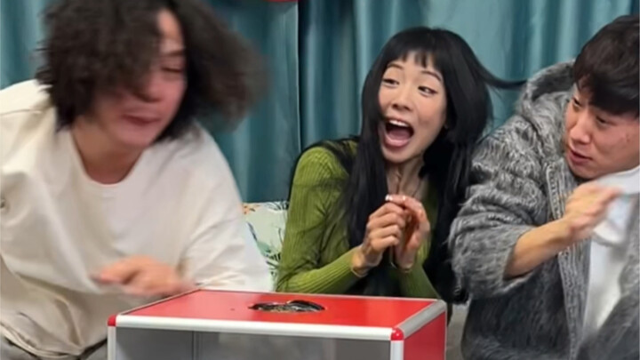 ก็ลองเดาสิ! ทายทีเดียวเงียบเลย!