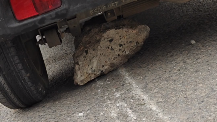 Cô ấy đúng là thần xe, các bạn cứ không chịu tin!