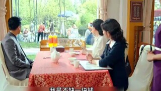小伙吃路边两元的盒饭，不料却被丈母娘羞辱