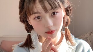 ในช่วงตรุษจีน ฉันใช้เงินที่เหลือ 300 หยวนเพื่อซื้อเครื่องสำอางหนึ่งชุด