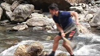 cast netting in Nepal | himalayan trout fishing with handmade cast net |