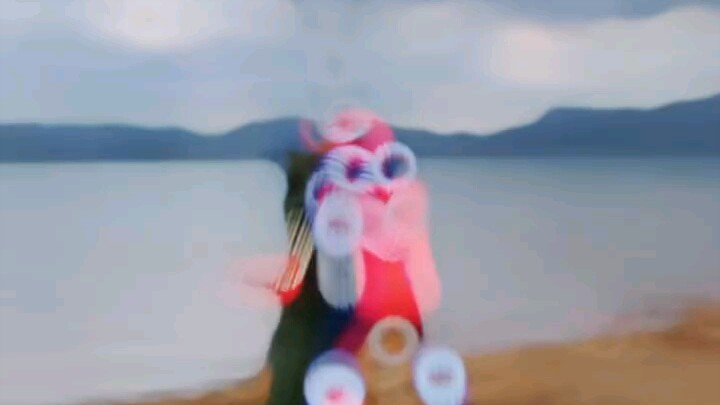 Lord Guan Fights Ultraman