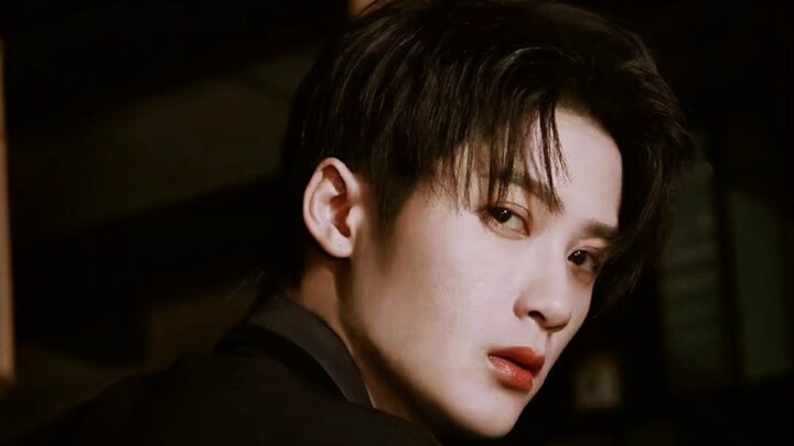 อวี้อวี้เหมือนกินทันเจี้ยนชือไปสองคน หน้าตาเหมือนกันเป๊ะ แสดงเป็นพ่อลูกกันคงไม่ไกลเกินเอื้อม!
