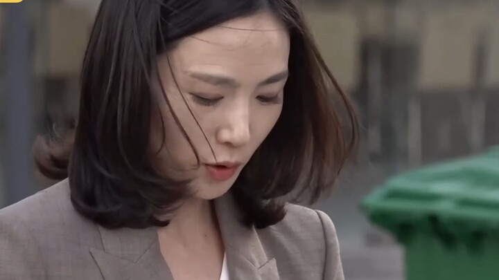 جمهورية كوريا: أجمل إلهة! وزيرة الخارجية الكورية تُسافر بنفسها إلى كمبوديا لإنقاذ مواطنيها المحتجزين