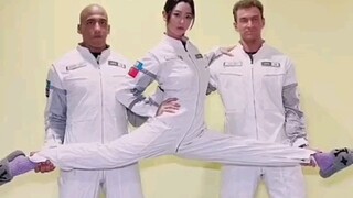 Clara trong "The Wandering Earth 2" thật tuyệt vời với những động tác xoạc chân của cô ấy