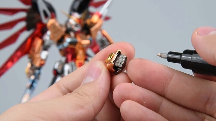 Mạ các con robot thành một cái nhìn không thể chấp nhận được Bandai RG Destiny Heine Plating Mạ Alie