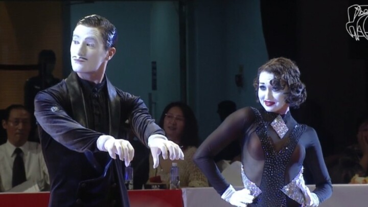 Pertunjukan tari Latin paling klasik di antara klasik - "The Artist" juara Prancis Charles-Guilaume 