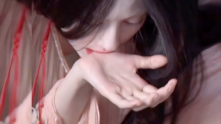 Oh my god! The new version of Daji is completely in her foxy form, with a weird and creepy inorganic