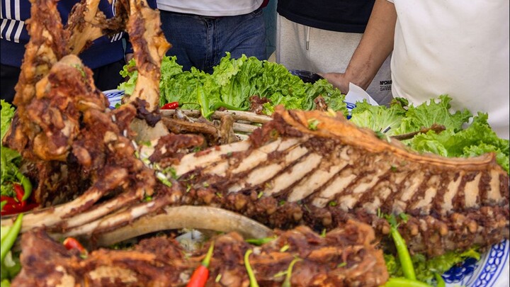 Saya dapat penawaran menarik hari ini, saya beli kerangka keledai seharga 100 yuan. Makanan hari ini