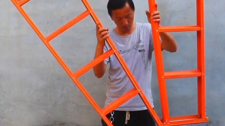 The King of Balancing: a single wine bottle can support two ladders