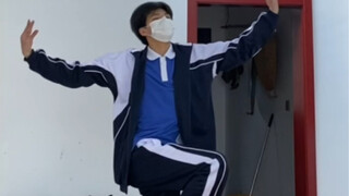 “月亮月亮，你能照见南边，也能照见北边，照见她就帮我跟她讲一声，就说我想她了”