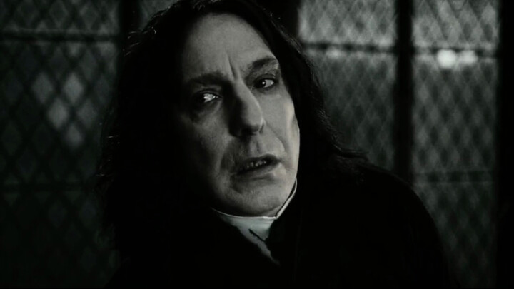 Tất cả các con dao trong phim đều có ở đây. Cedric, Snape, Dumbledore, Cặp song sinh, Kẻ cướp biển #