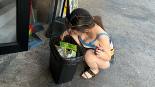 刘飞儿游戏整蛊大败北，自定惩罚把自己整傻了