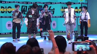 BOYSTORYcoverStray Kids(GOD's menu) 果然翻跳还是得看自家