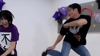 [King's Squad] Rita and Kagurazaki dancing at their birthday party