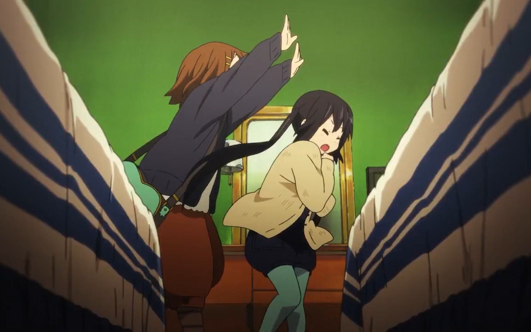 So cute, I love Azi Meow! Wei Xuejie! Im not that kind of person!