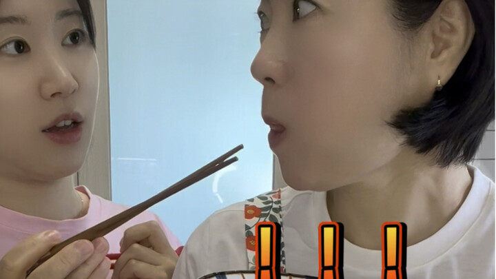 Người Hàn Quốc lần đầu làm món gà sốt hành cho mẹ!!