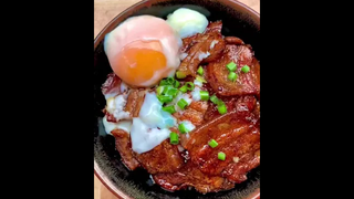 ข้าวหน้าหมูสามชั้นย่างซอสญี่ปุ่น 🇯🇵