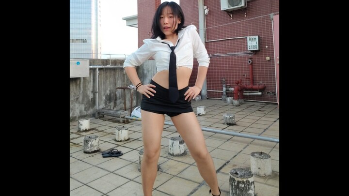 Rooftop Office Lady Outfit | 4K No Beauty Filters: K-Dance Cover of “Shake It” (Half Song)